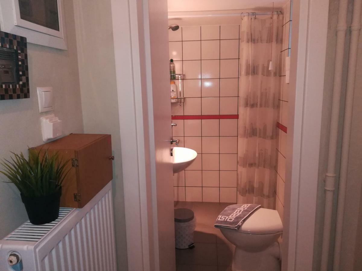 Koukaki Ideal Studio For 2 アテネ エクステリア 写真